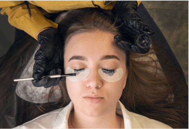 Lash Tinting